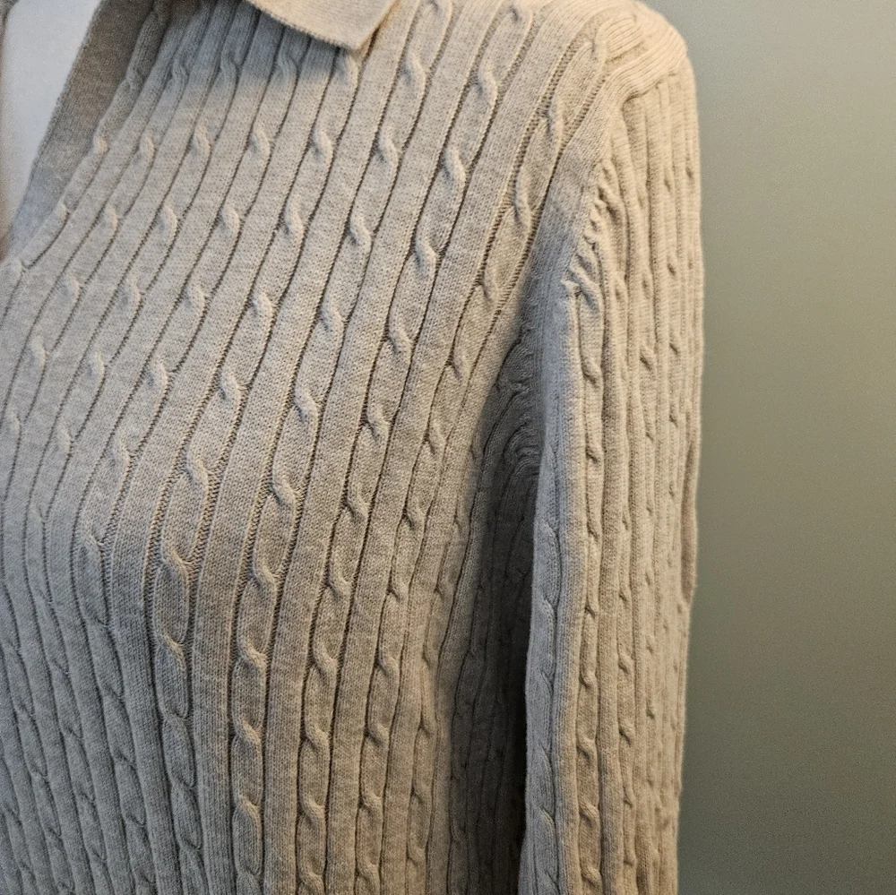 Kim Rogers Women's Size Medium Classic Cable Knit Sweater in Beige Collar V-Neck - Picture 7 of 15
